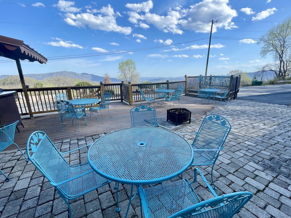 Skyline Village Inn - photo 116