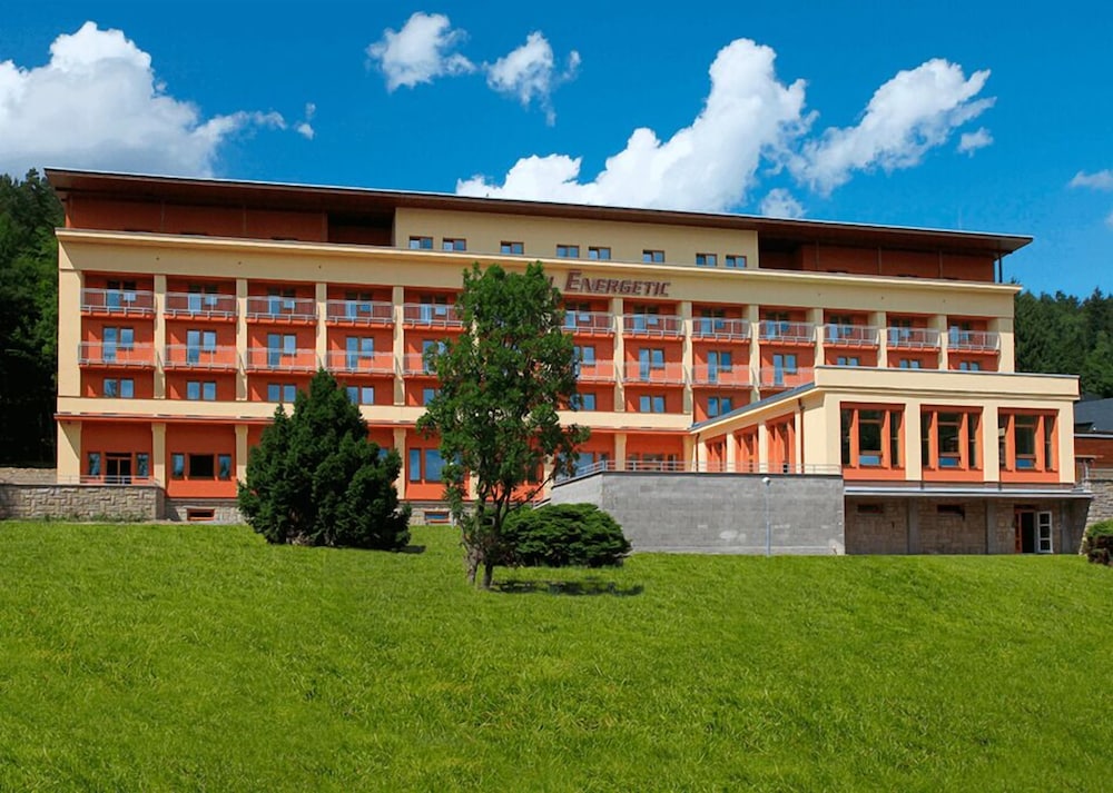 Wellness Resort Energetic — hotel in Roznov Pod Radhostem