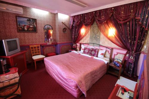 Guest House Unika — 4-Star Luxury Hotel in Tryavna, Bulgaria