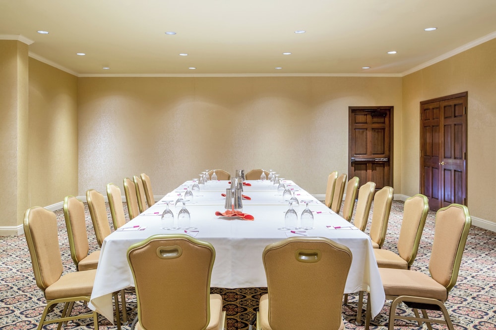 Crowne Plaza San Diego Mission Valley - photo 47