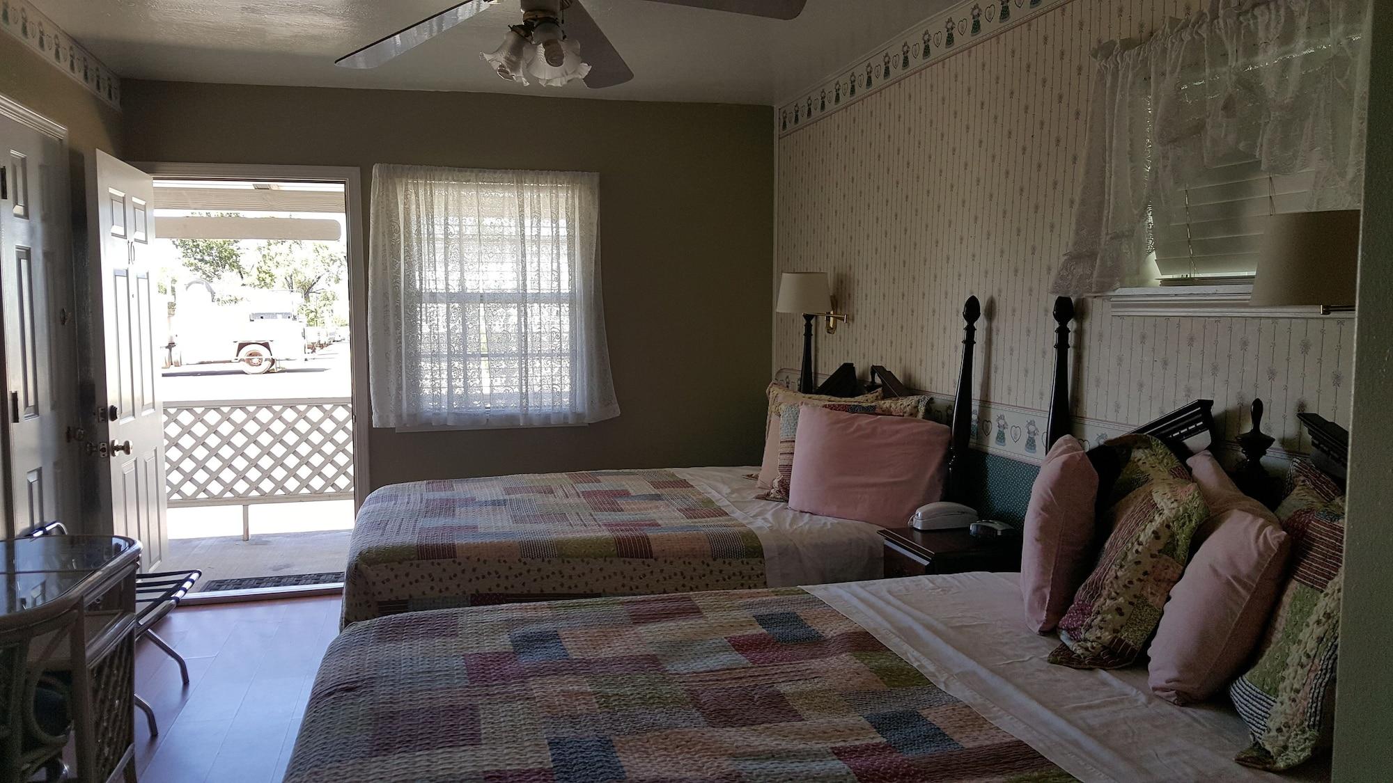 Canyon Country Inn - photo 13