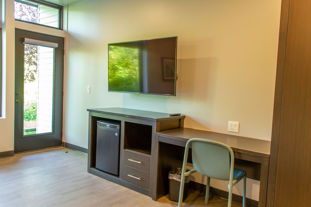 Watershed Hotel - photo 26