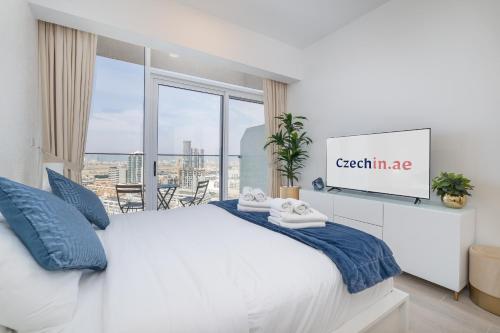 Marina & Downtown Views in Modern Studio JVC — 4-Star Luxury Hotel in Dubai, United Arab Emirates