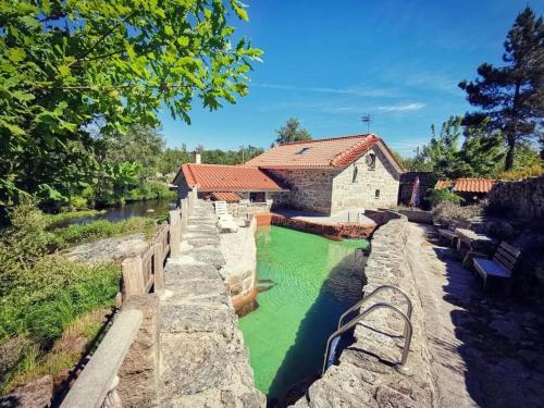 Villa With 3 Bedrooms in Segoes With Private Pool Furnished Garden and Wifi — 4-Star Luxury Hotel in Moimenta Da Beira, Portugal