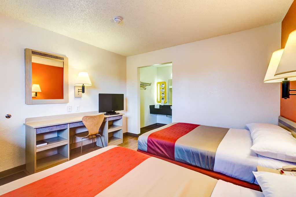 Motel 6 Wheat Ridge CO West Denver North - photo 17