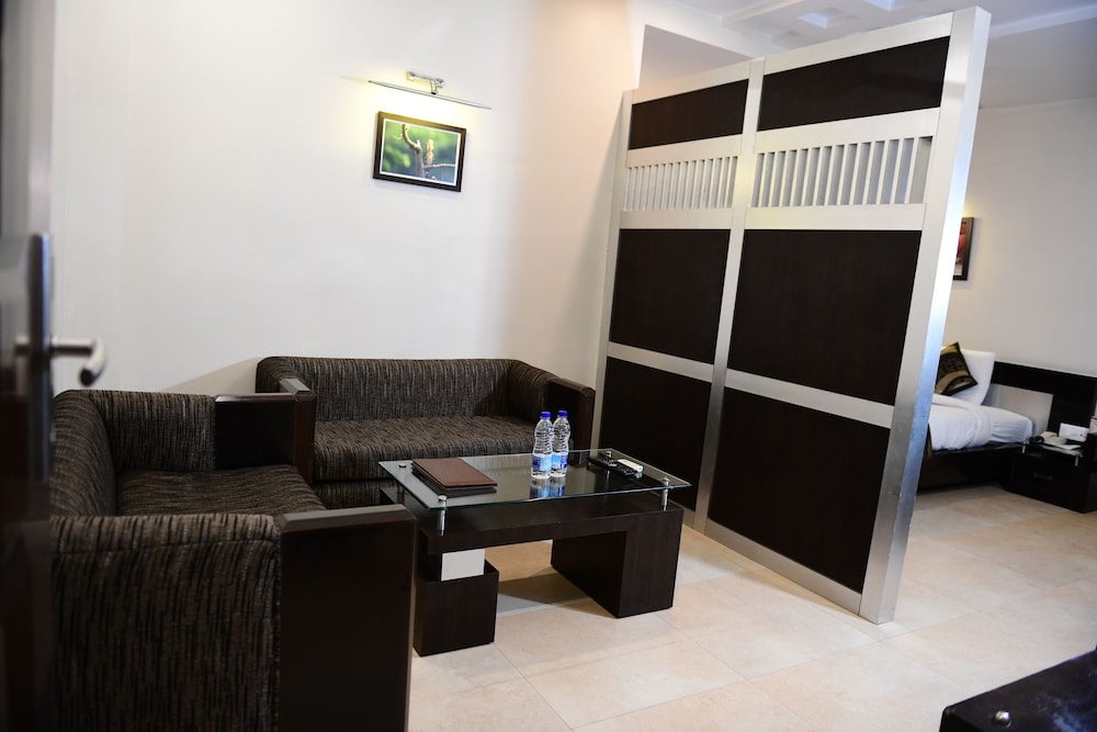 Hotel Ravisha Continental — Allahabad — photo 3
