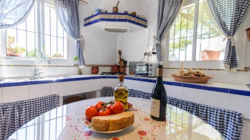 Finca Los Colorines Antequera La Higuera by Ruralidays — Antequera — photo 5