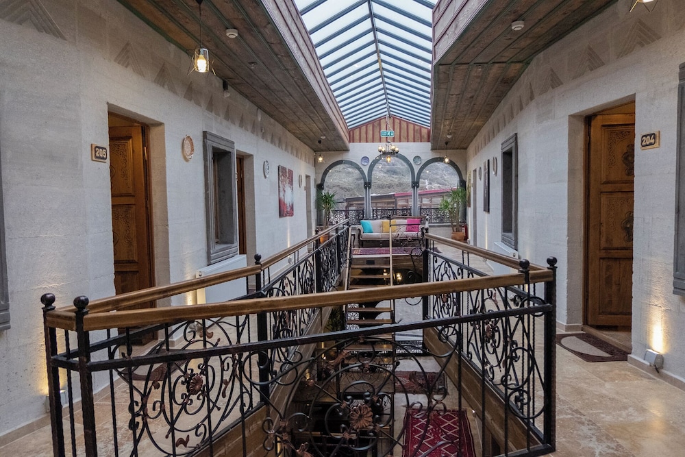 Grand Elite Cave Suites — Nevsehir