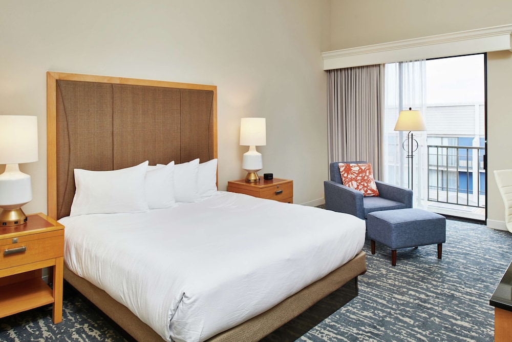 DoubleTree by Hilton Hotel Berkeley Marina - photo 16