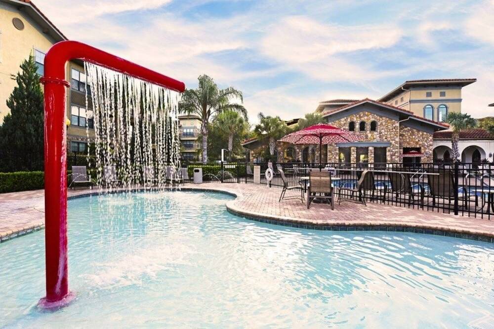Spacious 2 Bed 2 Bath Condo In Bella Piazza Resort Davenport - photo 17