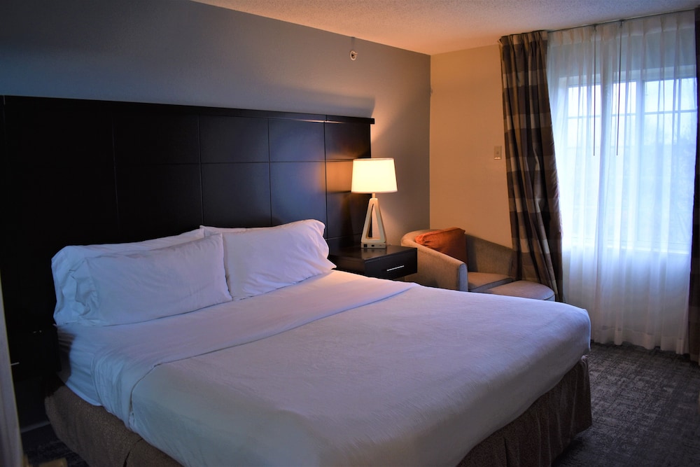 Staybridge Suites Cranbury by IHG - photo 24