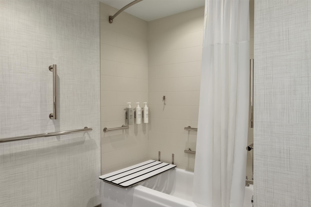Hampton Inn Hagerstown - photo 15