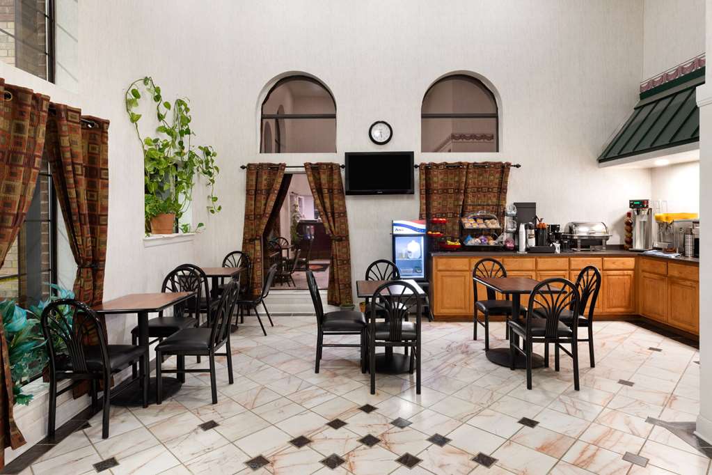 Ramada Limited San Angelo - photo 3