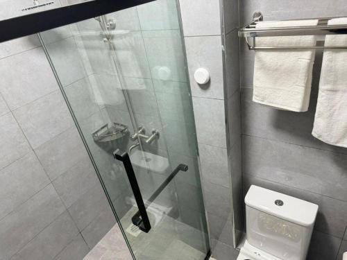 Paul's Apartments