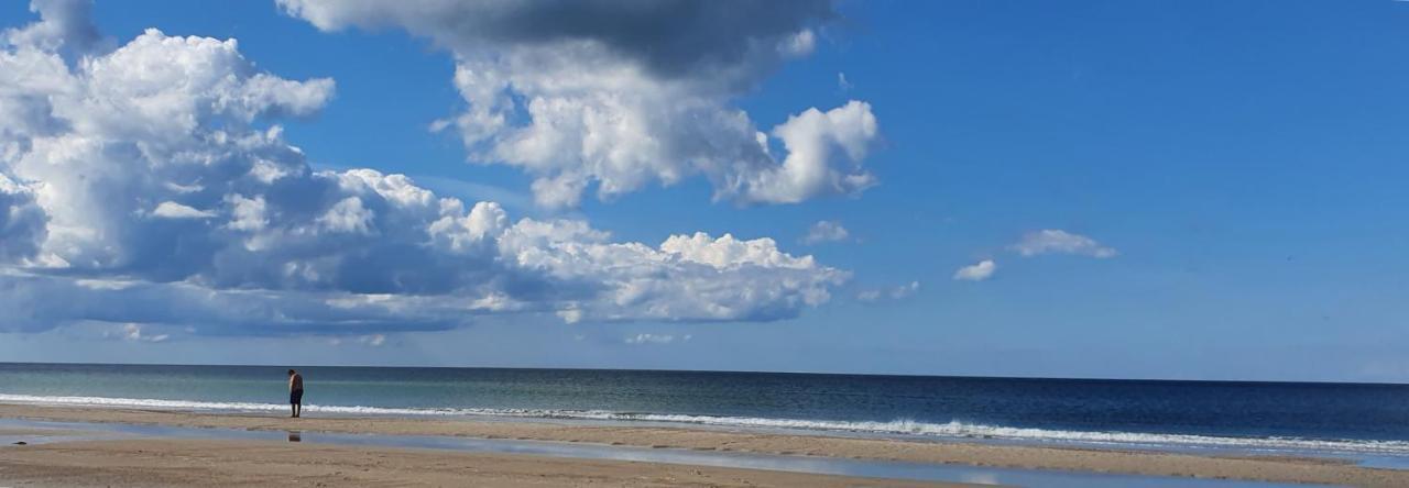 Centralt by hus Blokhus Hune til 10 pers privat Gårdhave in Unknown City, Denmark