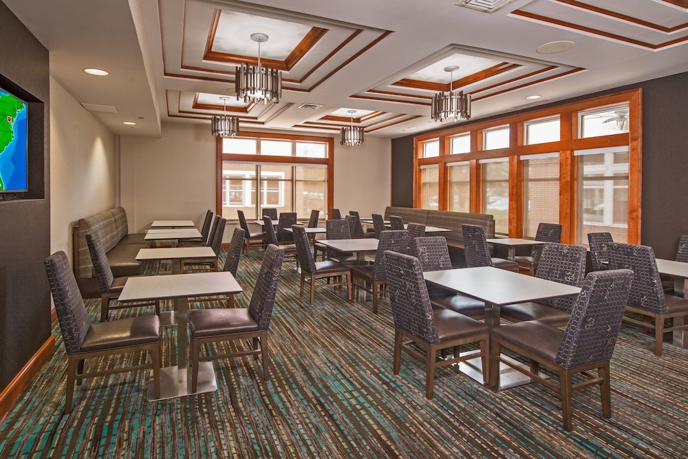 Residence Inn by Marriott Chesapeake Greenbrier - photo 47
