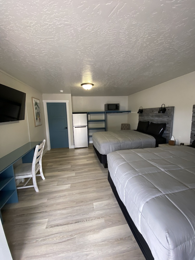 CB&M Executive Suites — Duchesne — photo 2