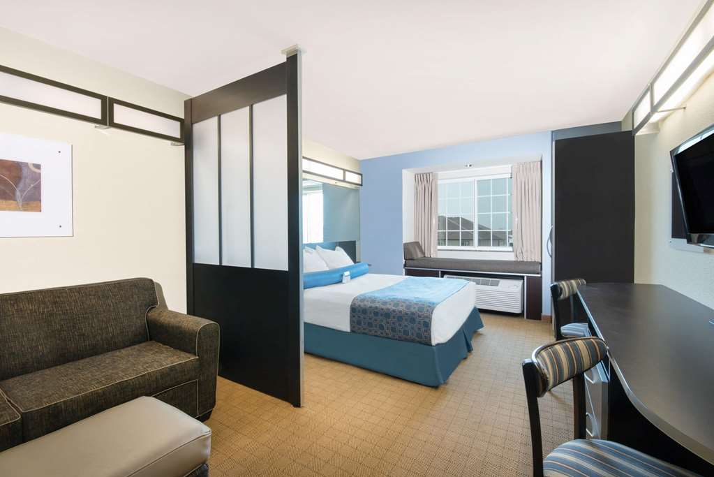 Microtel Inn & Suites by Wyndham Stanley - photo 10