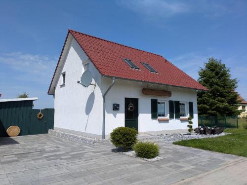 Ferienhaus Natur Erholung Pur Mecklenburgische Seenplatte zwischen Mueritz und Ostsee — hotel in Dargun