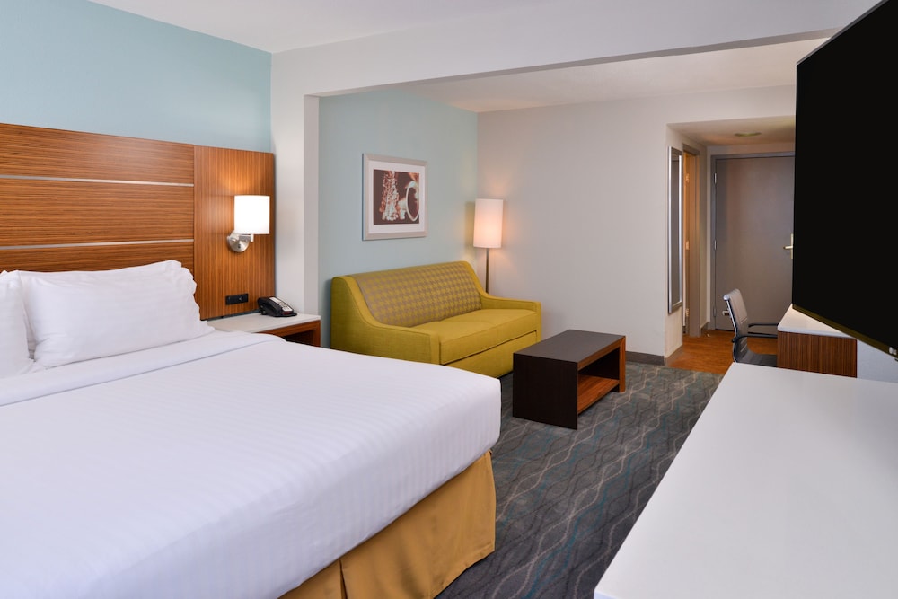 Holiday Inn Express & Suites Austin North Central by IHG - photo 11