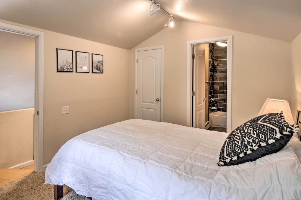 Breck Condo w Hot Tub Access: 6 Mi to Ski Resort - photo 7