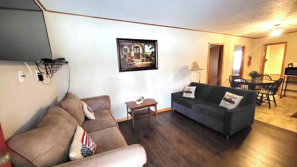 Hunter's Friend Resort - photo 42