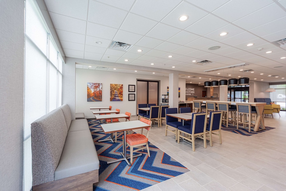 Hampton Inn Winchester N Conference Center VA - photo 46