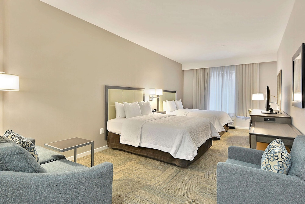 Hampton Inn Alexandria Old Town King St. Metro - photo 15