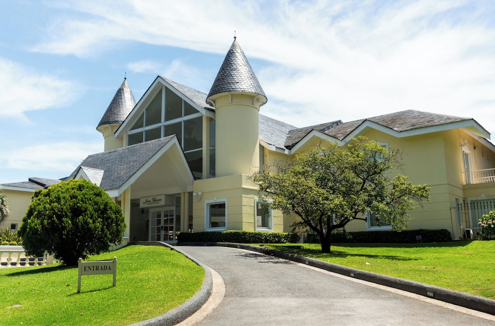 Parque Hotel Jean Clevers — 5-Star Luxury Hotel in Punta Del Este, Uruguay