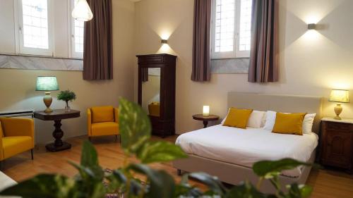 Dimora San Nicolò — 4-Star Luxury Hotel in Palermo, Italy