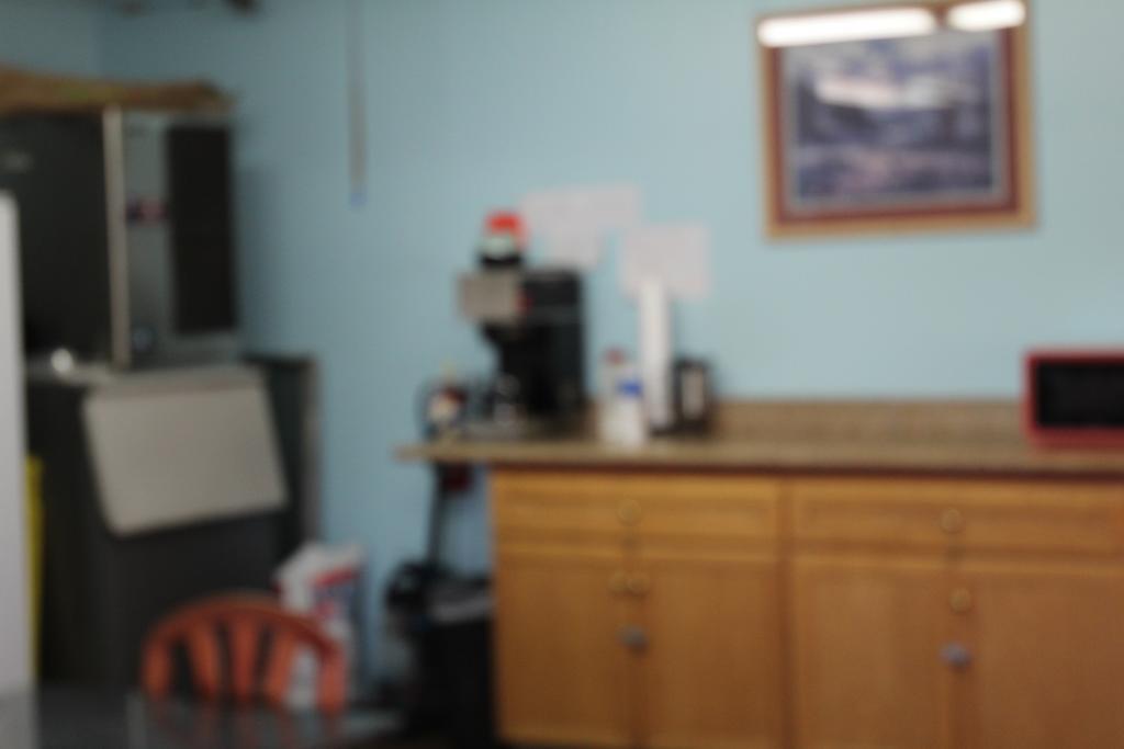 Best Interstate Inn - photo 17