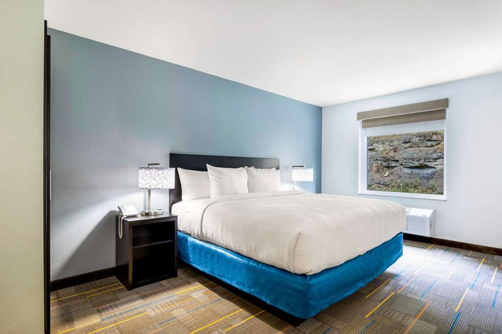 MainStay Suites Winfield Teays Valley - photo 21