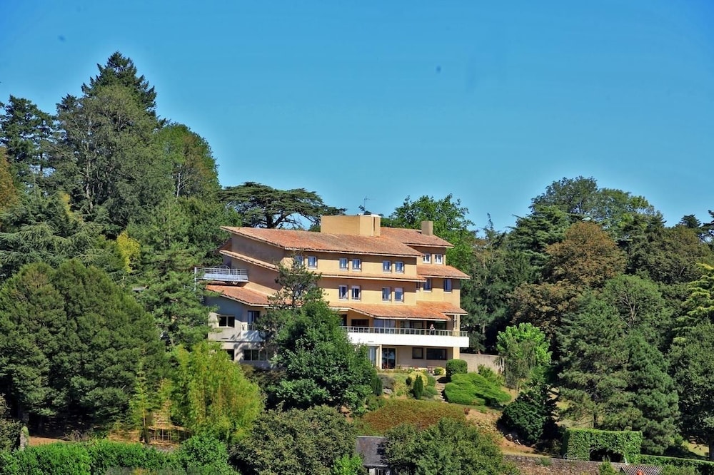 Logis Hôtel de la Bruyere — hotel in Pouzauges