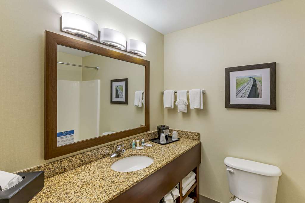 Comfort Inn & Suites Gillette near Campbell Medical Center - photo 35