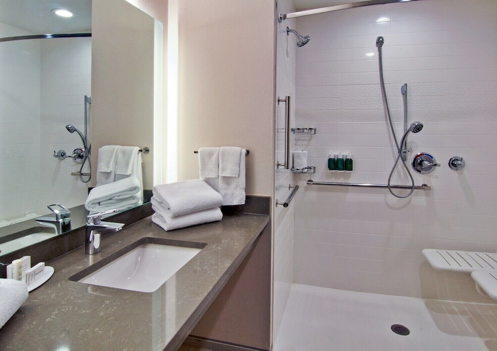 Fairfield Inn & Suites by Marriott Nashville Airport - photo 11