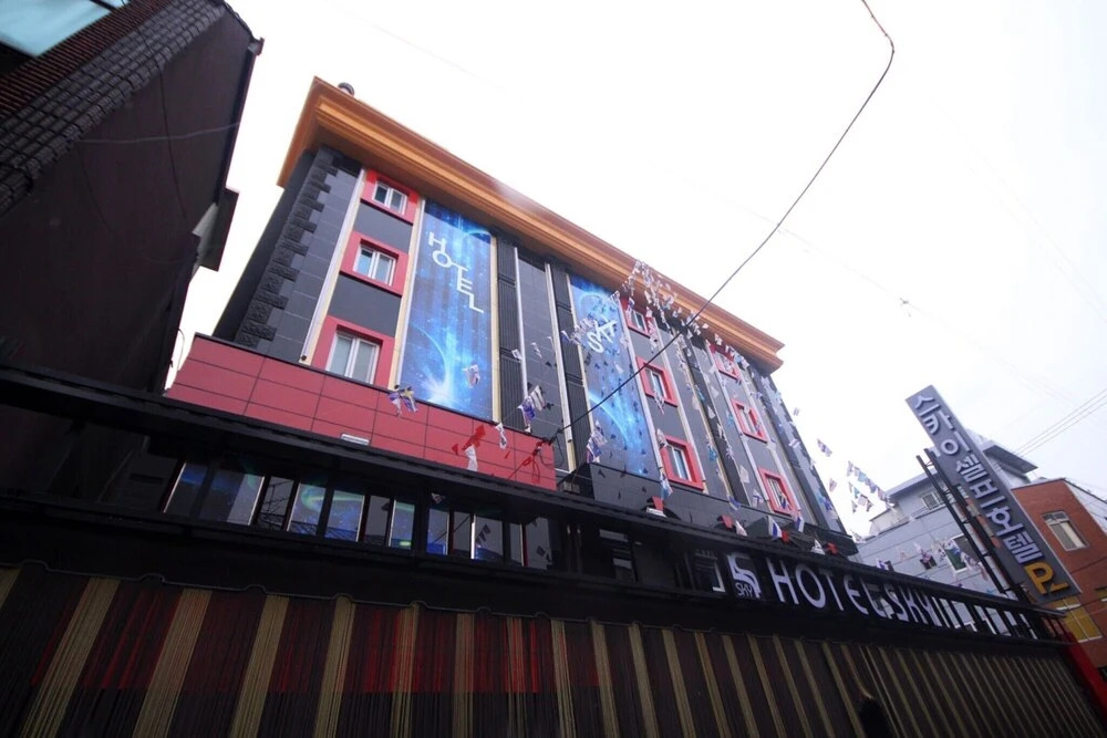 Jinju Sky Hotel in Chinju, South Korea