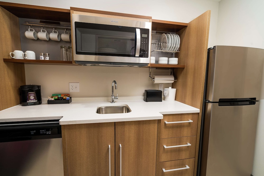 Home2 Suites by Hilton San Antonio at the Rim - photo 18