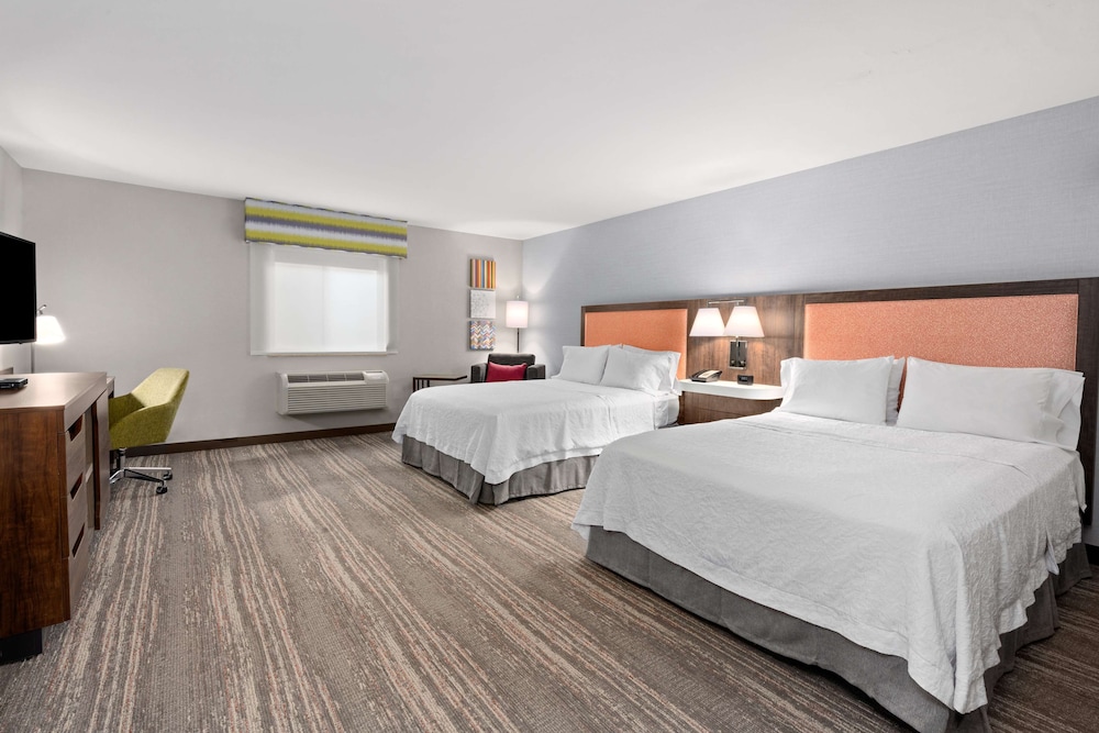 Hampton Inn & Suites Burlington - photo 10