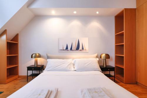 Duomo Luxury Apartment VIII — 4-Star Luxury Hotel in Milan, Italy