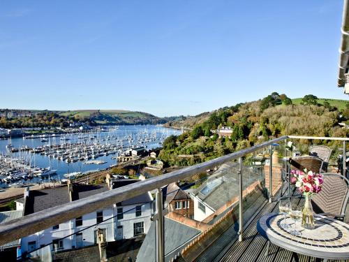 Woodbine House — 4-Star Luxury Hotel in Dartmouth, United Kingdom
