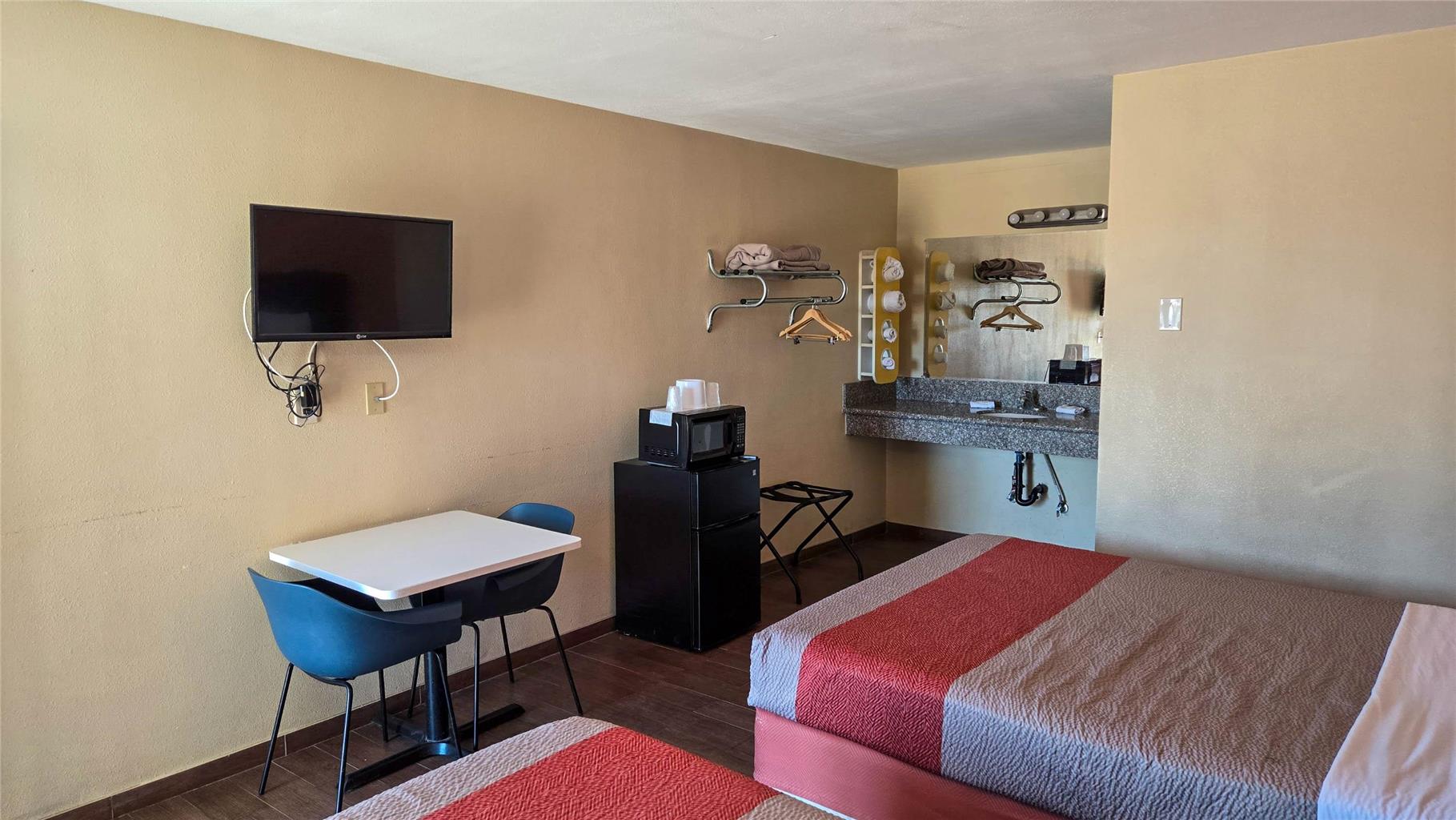 Motel 6 Blythe CA South - photo 58