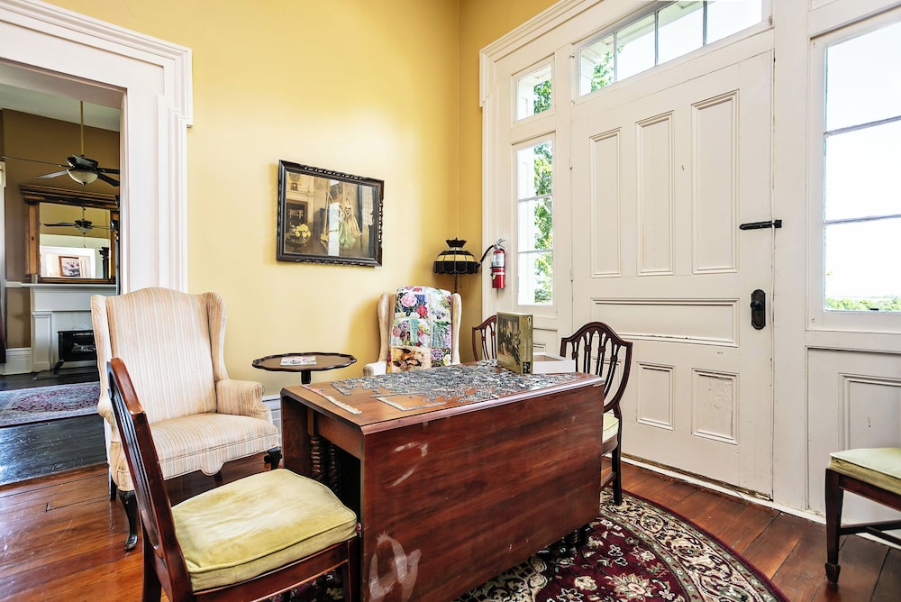 Historic Maple Hill Manor - photo 42