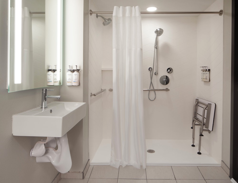 Holiday Inn Corpus Christi Arpt & Conf Ctr by IHG - photo 39