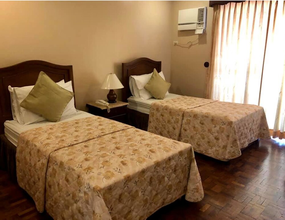 Casa Cecilia Heritage Hotel — Taal — photo 4