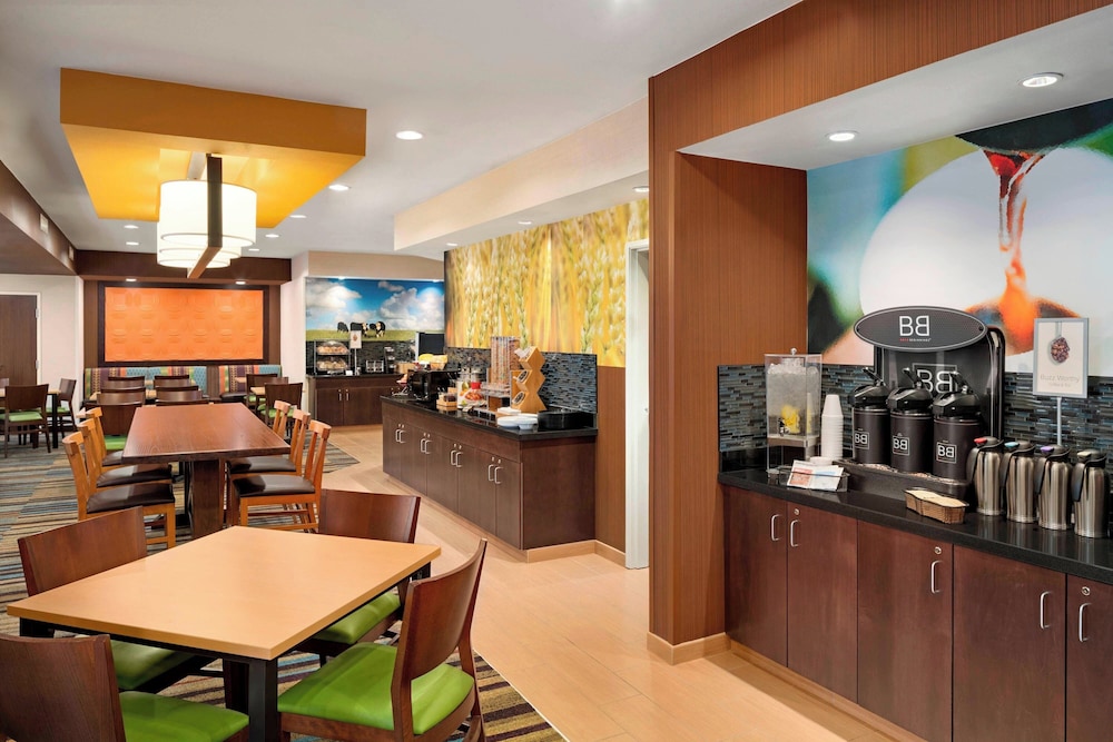 Fairfield Inn & Suites by Marriott Lima - photo 23