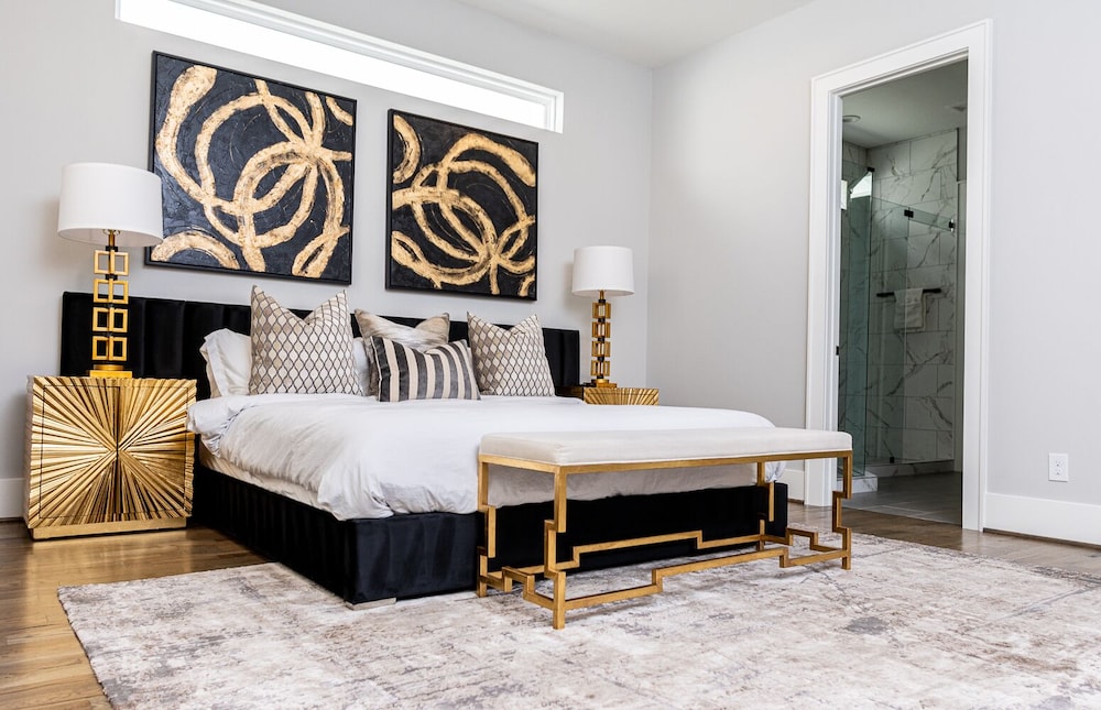 Houston Lux Townhome - photo 20