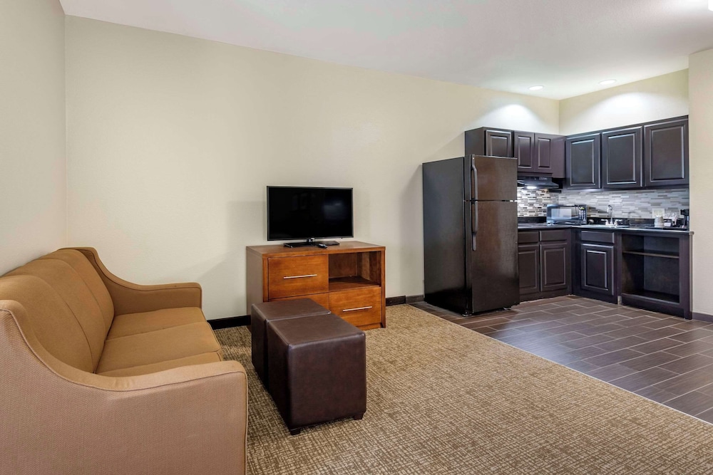 Comfort Inn & Suites Glenpool - photo 34