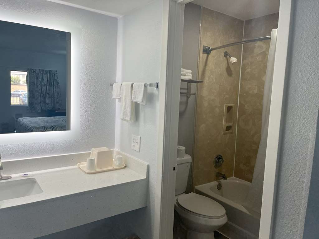 Motel 6 Cleveland MS Delta State University - photo 11
