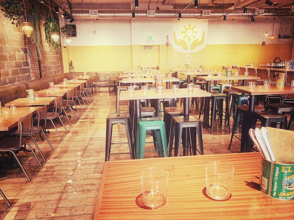 The Revolution Hotel - photo 83