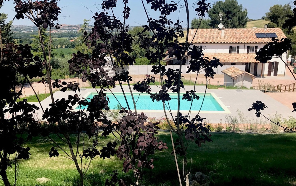 Naturaverde Country House — 4-Star Luxury Hotel in Senigallia, Italy